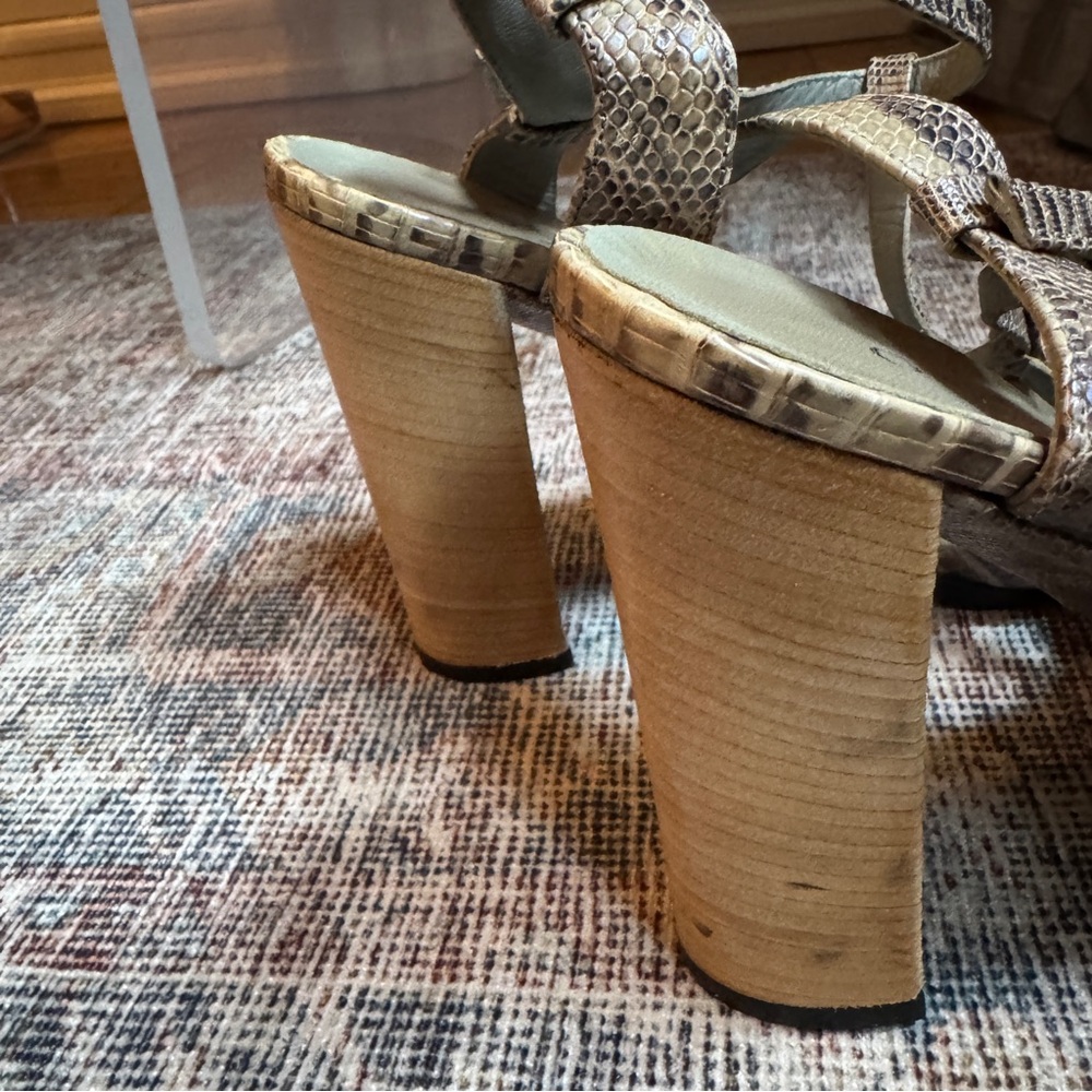 Gucci Women's Vintage Python Leather Strappy Sandals Wood Block Heels 7.5 - Picture 6 of 11